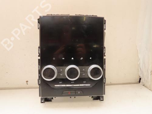 Used Radio RENAULT MEGANE IV Hatchback (B9A/M/N_) 1.5 Blue dCi 115 (B9A6) (116 hp) 30952258