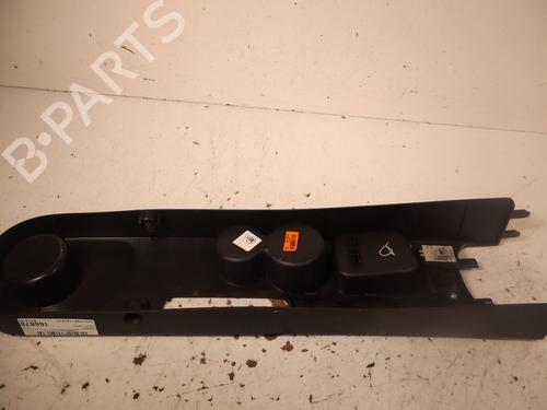 Used Middle console Middle console RENAULT CAPTUR I (J5_, H5_) 1.2 TCe 120 (118 hp) 36100425 36100425