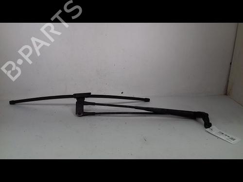 Used Front windshield wiper arm PEUGEOT 108 1.0 VTi (69 hp) 14894514