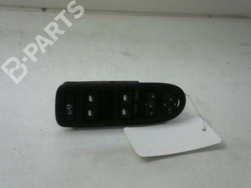 Used Left front window switch Left front window switch CITROËN C3 II (SC_) 1.6 HDi (92 hp) 8978349 8978349