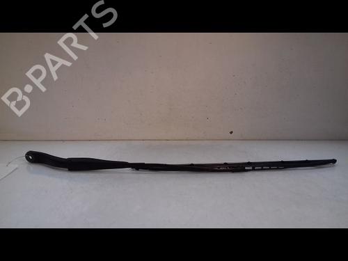 Used Front windshield wiper arm DACIA SANDERO II 1.5 dCi 75 / Blue dCi 75 (B8JW, B8M4, B8AH, B8M7, B8M6) (75 hp) 14894439