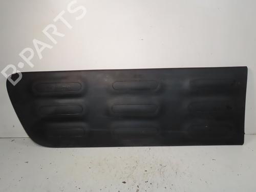 Dørliste CITROËN C4 CACTUS 1.2 THP 110 (110 hp) 31962630