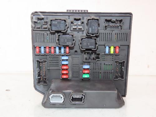 Used Fuse box RENAULT KOLEOS I (HY_) 2.0 dCi 4x4 (HY0K) (150 hp) 30950771