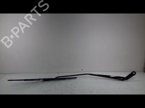 Used Front windshield wiper arm VW BORA Variant (1J6) 1.9 TDI (115 hp) 14894335