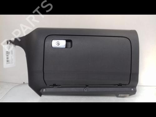 Used Glove box VW GOLF V (1K1) 1.9 TDI (105 hp) 8988688