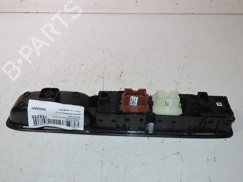 Left front window switch DACIA SANDERO III 1.0 TCe 100 ECO-G | BP30953572I27