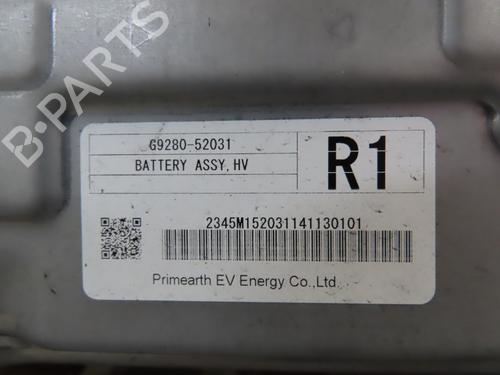 Used Battery TOYOTA YARIS (_P13_) 1.5 Hybrid (NHP130_, NHP130) (101 hp) 30950624