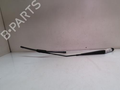Used Front windshield wiper arm SKODA OCTAVIA III Combi (5E5, 5E6) 2.0 TDI (150 hp) 15596122