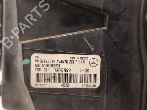 Used Right taillight Right taillight MERCEDES-BENZ M-CLASS (W166) ML 350 BlueTEC 4-matic (166.024, 166.023) (258 hp) 33444346 33444346