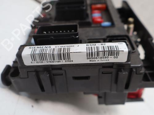 Used Fuse box Fuse box PEUGEOT PARTNER MPV (5_, G_) 1.6 HDi 90 (90 hp) 33744393 33744393