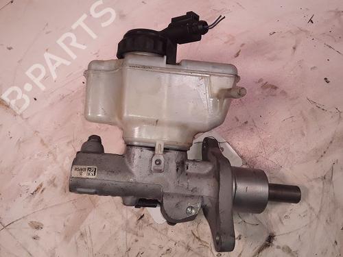 Used Brake master cylinder VW TOURAN (1T3) 2.0 TDI (140 hp) 8993282
