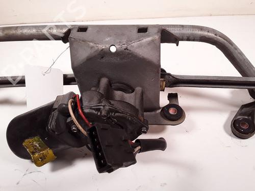 Used Front wiper motor PEUGEOT EXPERT Van (222) 2.0 HDI (94 hp) 8989780