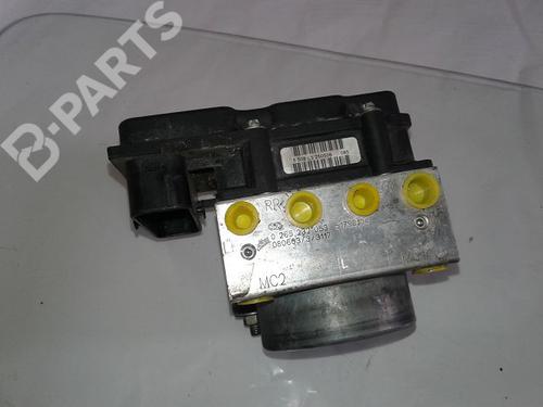 Used ABS pump FIAT GRANDE PUNTO (199_) 1.3 D Multijet (75 hp) 8994358
