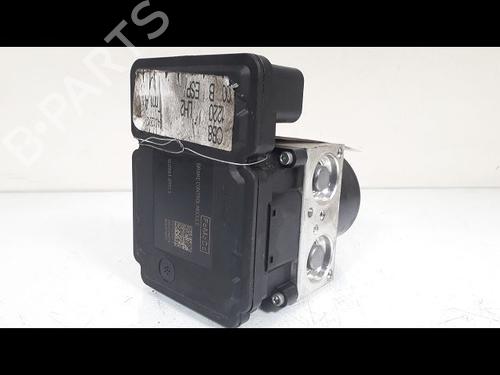 Used ABS pump FORD FOCUS III 1.6 TDCi (95 hp) 10724266