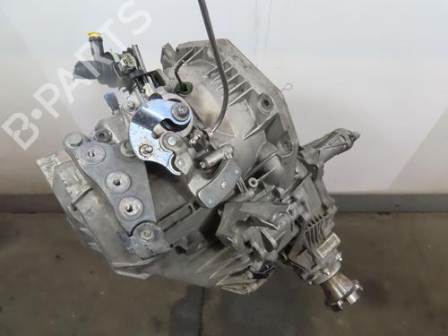 Used Gearbox CHEVROLET CAPTIVA (C100, C140) 2.2 D 4WD (184 hp) 30979408