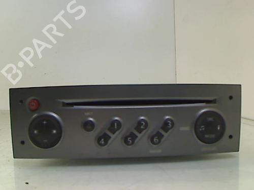 Used Radio Radio RENAULT SCÉNIC II (JM0/1_) 1.5 dCi (JM1E, JM16) (106 hp) 8979056 8979056