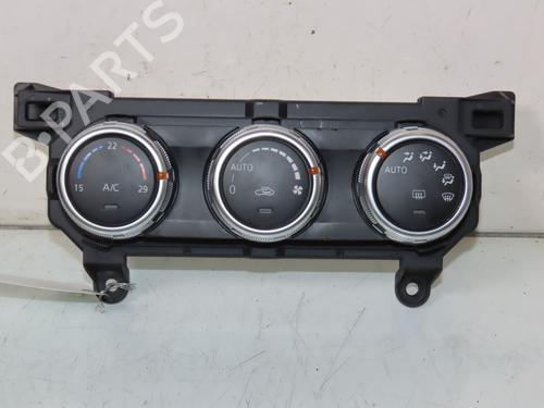 Used Climate control MAZDA 2 Hatchback (DL, DJ) 1.5 SKYACTIV-G (DJLFS) (115 hp) 24822051