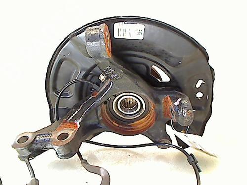 Used Right front steering knuckle TOYOTA YARIS (_P13_) [2010-2020]  15744950