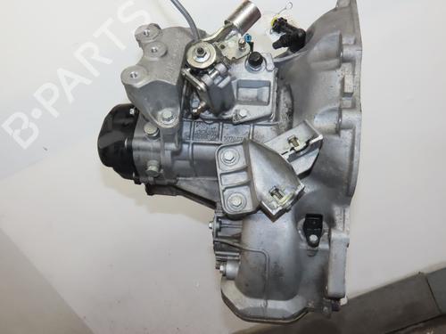 Used Gearbox CHEVROLET AVEO Saloon (T300) 1.4 (100 hp) 29757927