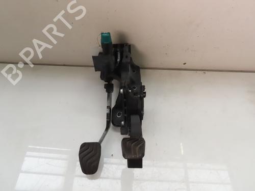 pedal-renault-clio-v-b7_-10-sce-75-b7m5-180108467r-2019-20385473 main image