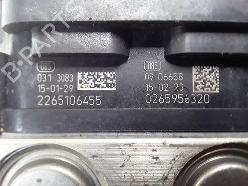 Used ABS pump RENAULT TWINGO III (BCM_, BCA_) [2014-2025]  23150558