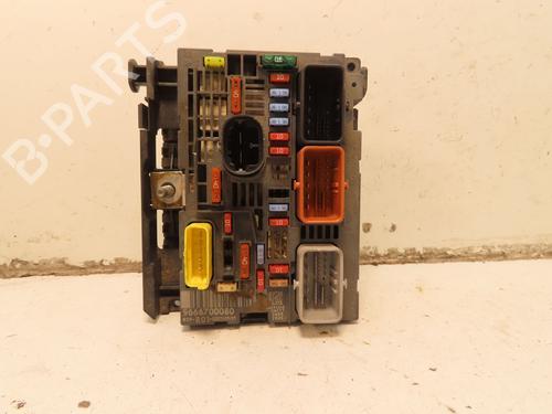 Fuse box CITROËN C4 Picasso I MPV (UD_) 1.6 HDi | BP32486682E1