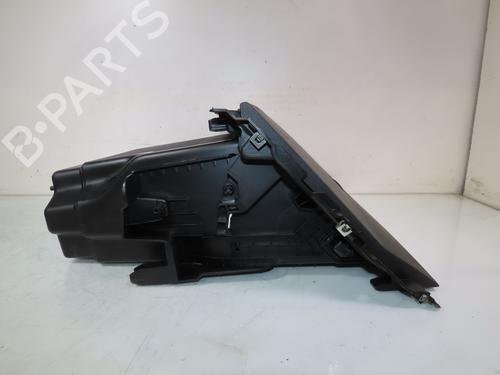 Used Glove box RENAULT CLIO V (B7_) 1.0 TCe 90 (B7MT) (91 hp) 27728584
