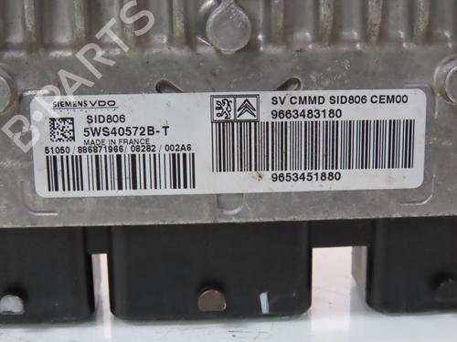 Used Engine control unit (ECU) PEUGEOT 1007 (KM_) 1.4 HDi (68 hp) 26162212