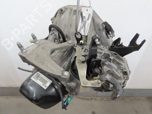 gearbox-dacia-sandero-ii-2012-36874530 main image
