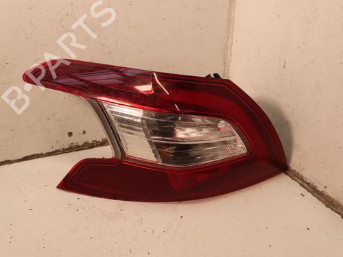 Used Left taillight Left taillight PEUGEOT 308 II (LB_, LP_, LW_, LH_, L3_) 1.2 THP 130 (131 hp) 33137912 33137912