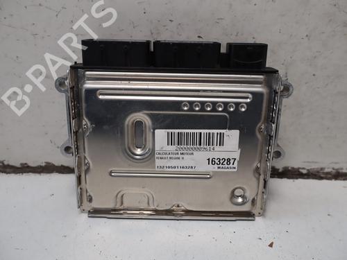 engine-control-unit-ecu-renault-megane-iv-hatchback-b9amn_-2015-33712252 main image