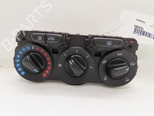 climate-control-opel-corsa-e-x15-2014-27352138 main image