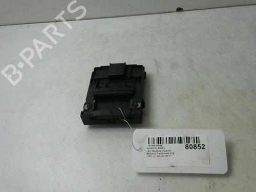 Used Card reader RENAULT MEGANE III Hatchback (BZ0/1_, B3_) 1.5 dCi (86 hp) 8977282