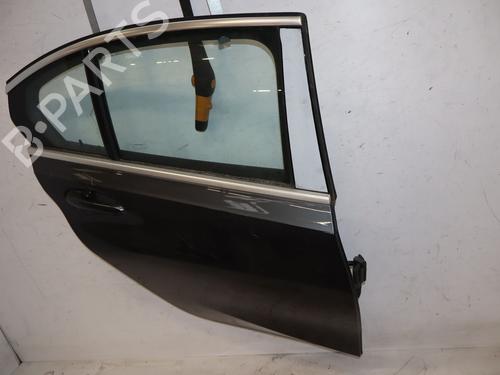 Used Right rear door Right rear door 39220161 39220161