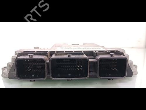 Used Engine control unit (ECU) RENAULT TRAFIC II Bus (JL) 2.5 dCi 135 (JL0D) (135 hp) 23148899