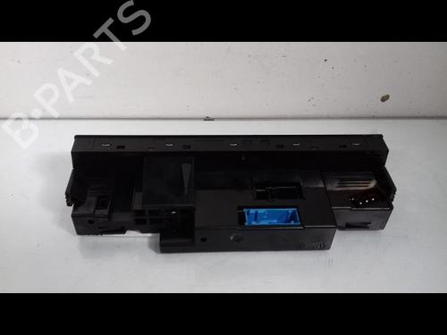 climate-control-bmw-5-e39-530-d-64116902541-1995-1996-1997-1998-1999-2000-2001-2002-2003-9168080 main image