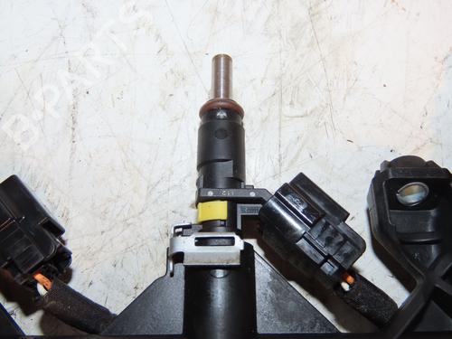 Used Injector PEUGEOT 2008 I (CU_) 1.2 THP 110 / PureTech 110 (110 hp) 29469058