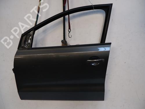 Used Right front door Right front door 39219692 39219692