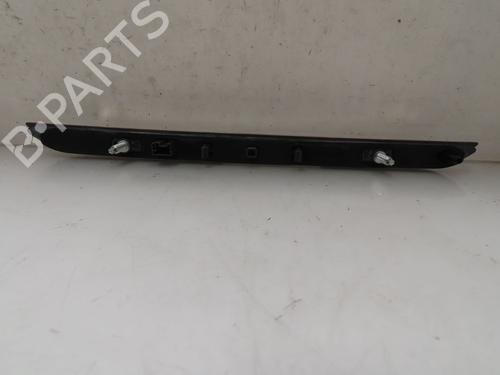Used Third brake light Third brake light PEUGEOT 308 SW II (LC_, LJ_, LR_, LX_, L4_) 1.6 HDi / BlueHDi 115 (LCBHXM, LCBHXT) (115 hp) 25750575 25750575