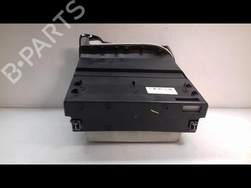 Used Glove box RENAULT CAPTUR I (J5_, H5_) 0.9 TCe 90 (90 hp) 15077111