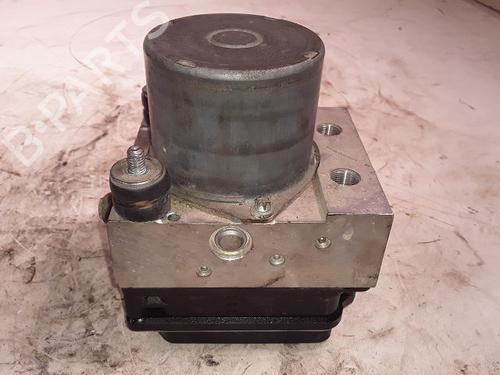 Used ABS pump ALFA ROMEO MITO (955_) 1.4 MultiAir (955AXL1B) (105 hp) 8992443