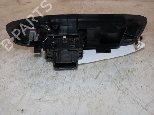 Used Switch PEUGEOT 208 I (CA_, CC_) 1.6 HDi / BlueHDi 75 (75 hp) 21060111