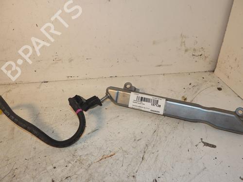 Used Injection rail Injection rail TOYOTA YARIS (_P13_) 1.5 (NSP131_) (112 hp) 34640597 34640597