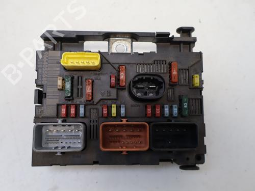 Caixa de fusíveis Caixa de fusíveis CITROËN C4 Grand Picasso I (UA_) 2.0 HDi 138 (136 hp) 36053824 36053824