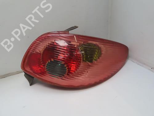 Used Right taillight PEUGEOT 206 Hatchback (2A/C) 1.4 i (75 hp) 27551164