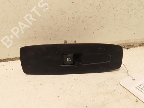 switch-renault-megane-iv-grandtour-k9amn_-2016-32200441 main image