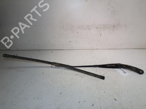 Used Front windshield wiper arm AUDI A3 Sportback (8VA, 8VF) 1.4 TSI (150 hp) 30955136
