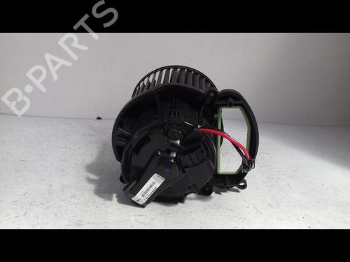 Used Heater blower motor RENAULT KADJAR (HA_, HL_) 1.3 TCe 140 (HLNB, HLN1) (140 hp) 8994039