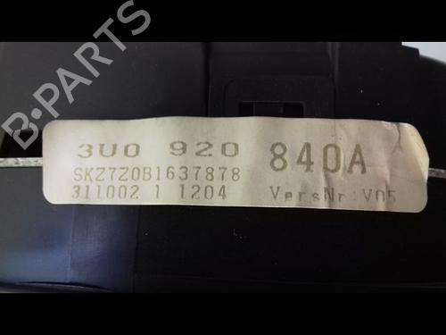 Used Instrument cluster SKODA SUPERB I (3U4) 2.5 TDI (155 hp) 8978767