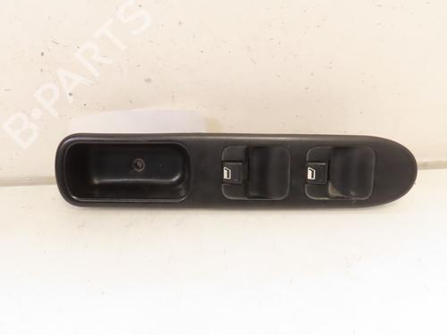 Used Left front window switch PEUGEOT 307 (3A/C) 1.6 16V (109 hp) 30953546